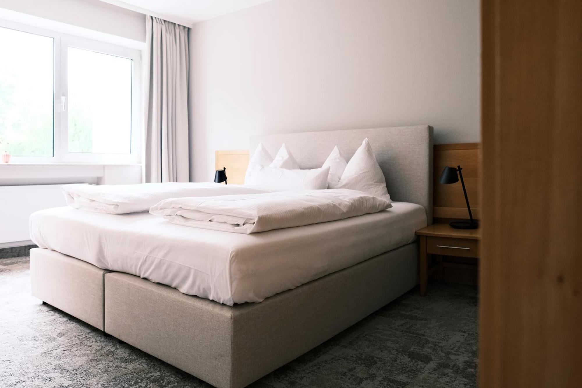 Hotel Sturm Bio- & Wellnesshotel In Der Rhoen Mellrichstadt Room photo